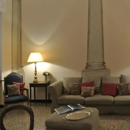 Palazzo Zecchino 3*